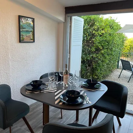 Apartment Studio/jardin/piscine/plage Pramousquier