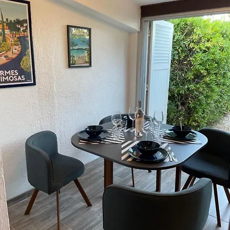 Studio/jardin/piscine/plage Pramousquier * Le Lavandou